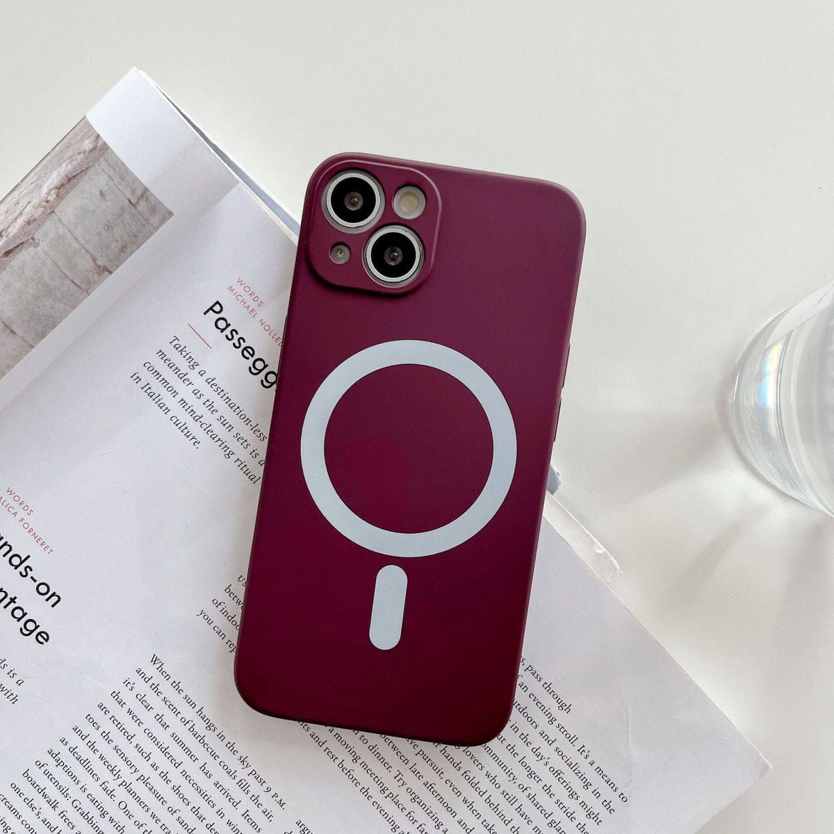 Husă iPhone 11, magnetică MagSafe, silicon, cu protecție pentru cameră, visiniu