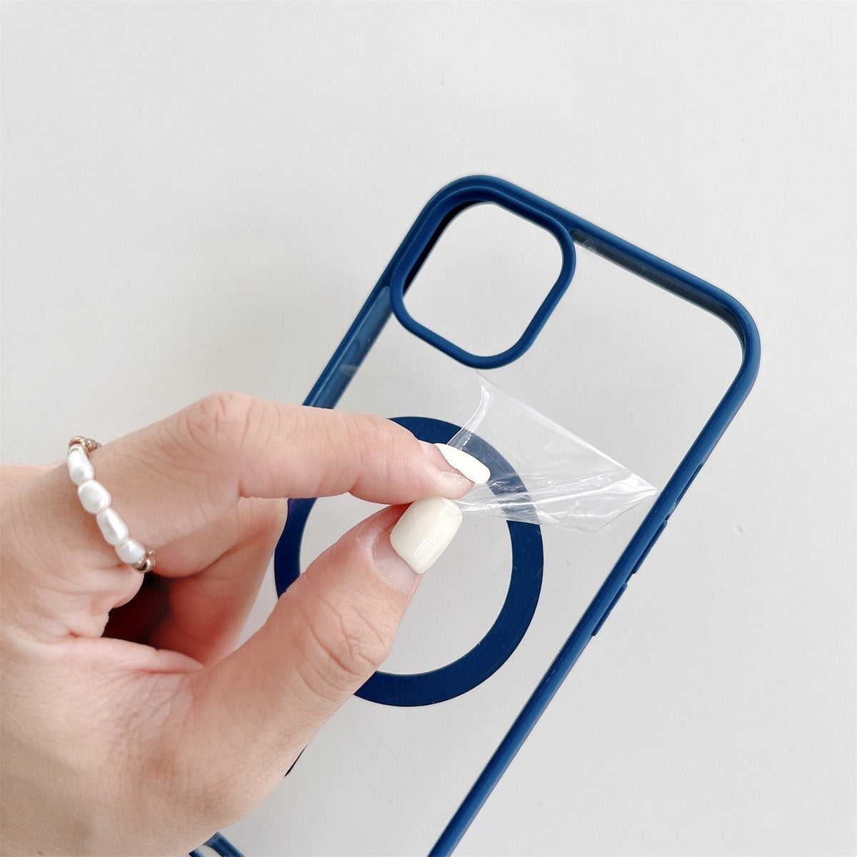 Husă iPhone 14, magnetică MagSafe, mată translucidă, albastru