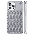 Husă iPhone 15 Pro, din aluminiu, perforată, argintiu