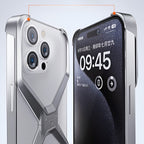 Husă iPhone 15 Pro Max, din aluminiu, cu ramă în X, gri