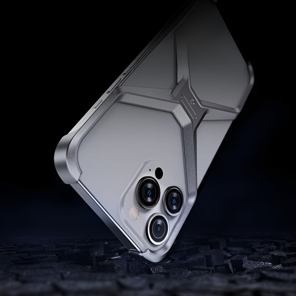 Husă iPhone 15 Pro Max, din aluminiu, cu ramă în X, gri
