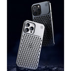 Husă iPhone 15 Pro Max, din aluminiu, perforată, gri