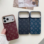 Husă iPhone 16 Pro, magnetică MagSafe, fibră de carbon, maro