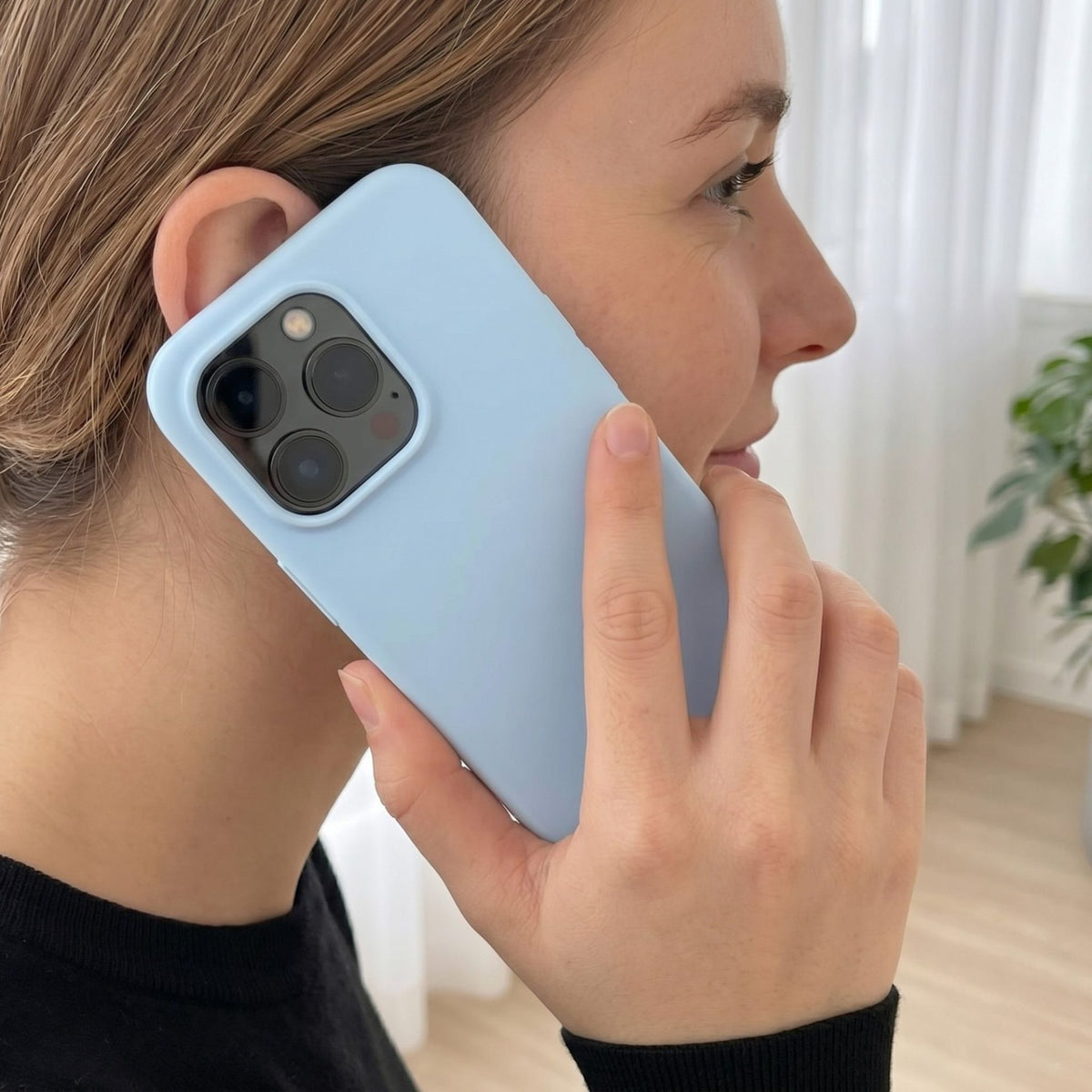 Husă iPhone 16 Pro, magnetică MagSafe, silicon, albastru deschis