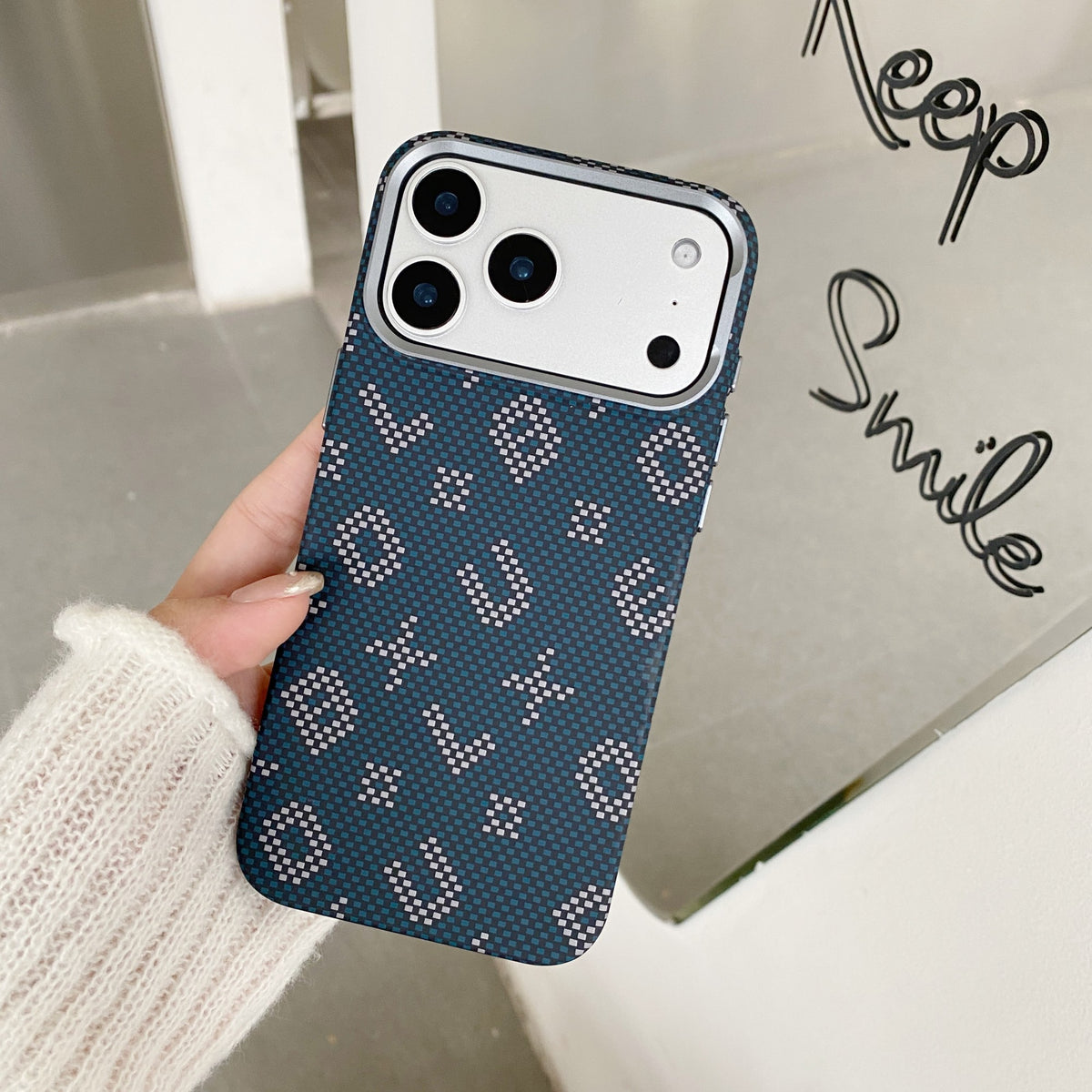 Husă iPhone 16 Pro Max, magnetică MagSafe, fibră de carbon, portocaliu